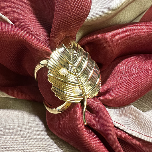 Leaf Scarf Buckle